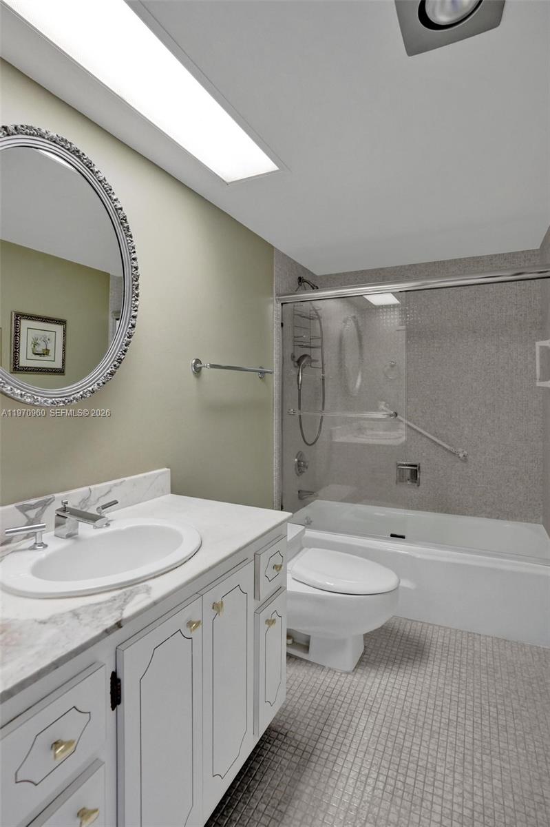 PLAZA SOUTH CONDO - Residential