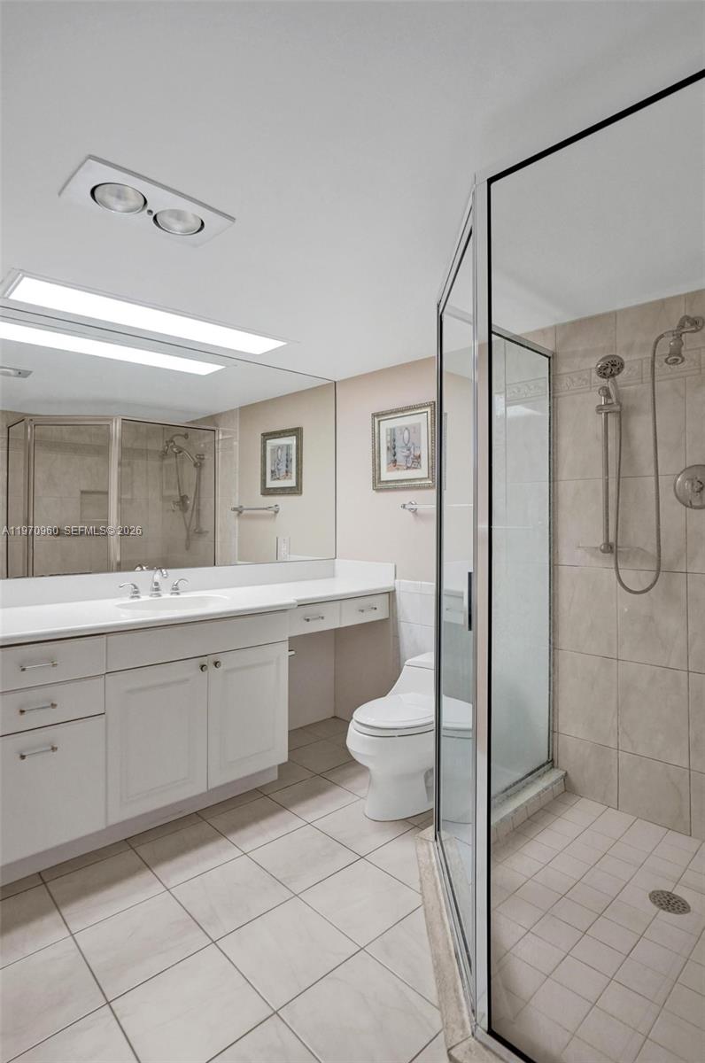 PLAZA SOUTH CONDO - Residential