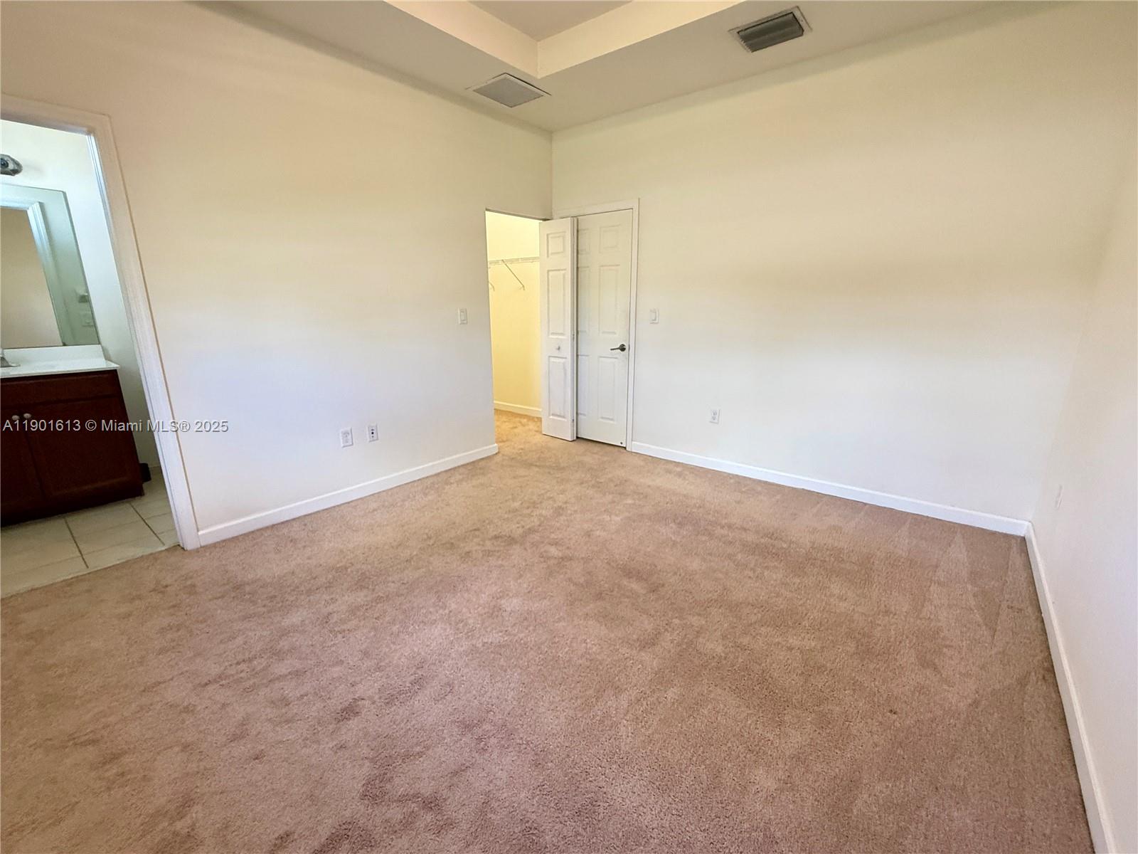 COCO PALM ESTATES - Residential Lease