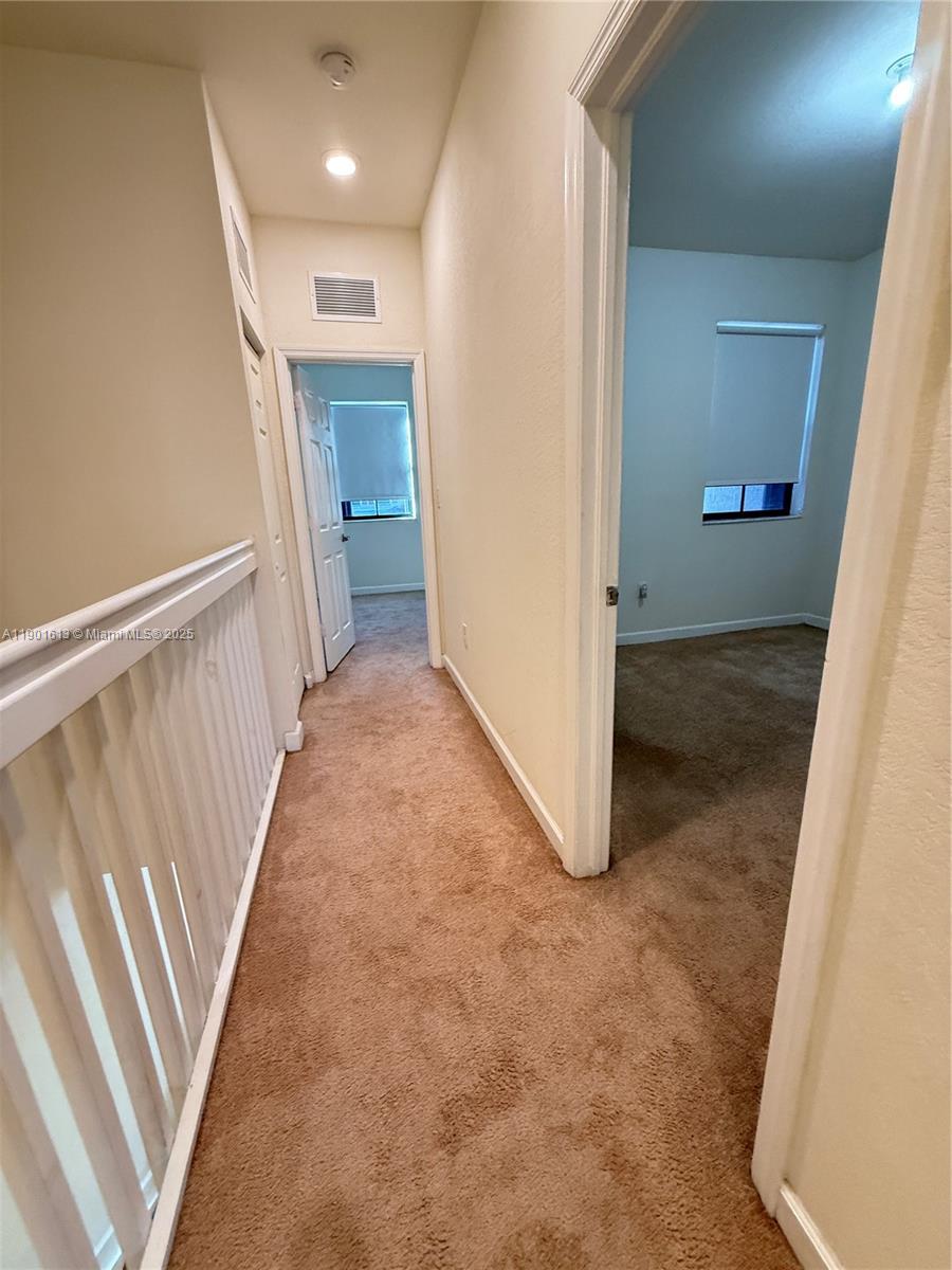 COCO PALM ESTATES - Residential Lease