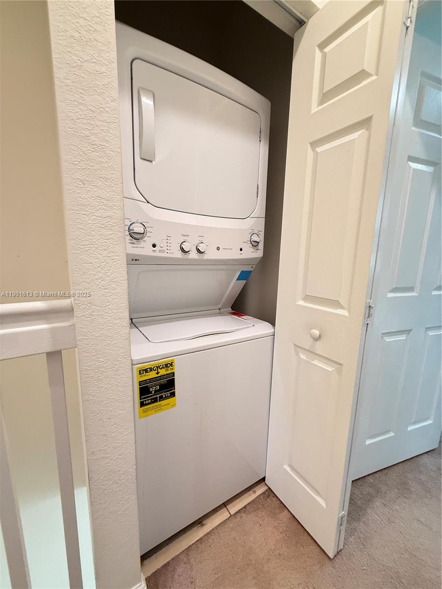 COCO PALM ESTATES - Residential Lease