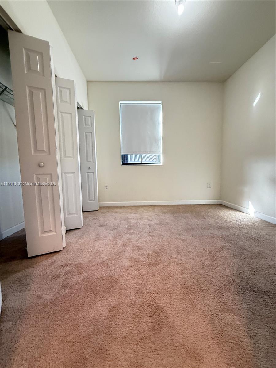 COCO PALM ESTATES - Residential Lease