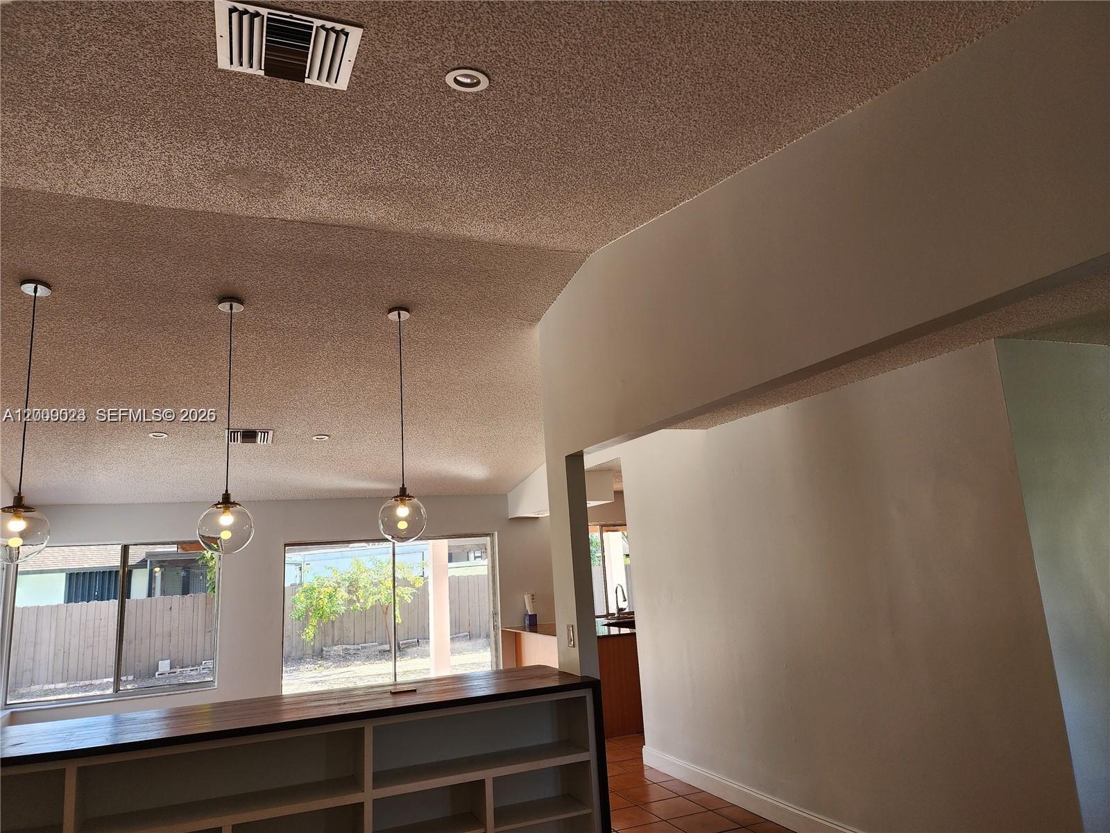 CALUSA CLUB ESTATES 5TH A - Residential