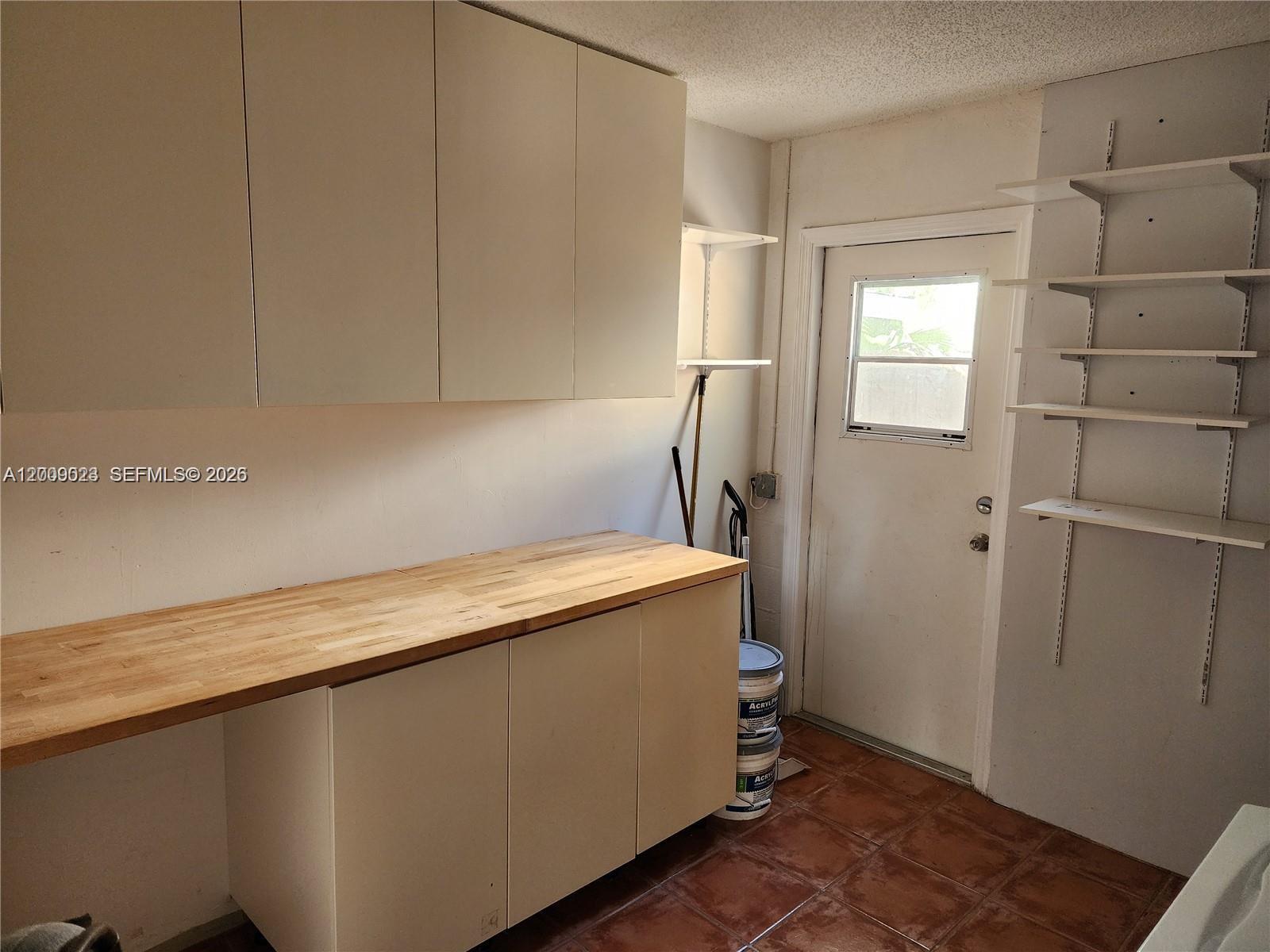 CALUSA CLUB ESTATES 5TH A - Residential