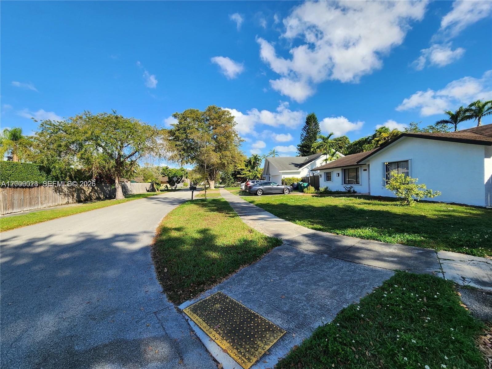 CALUSA CLUB ESTATES 5TH A - Residential