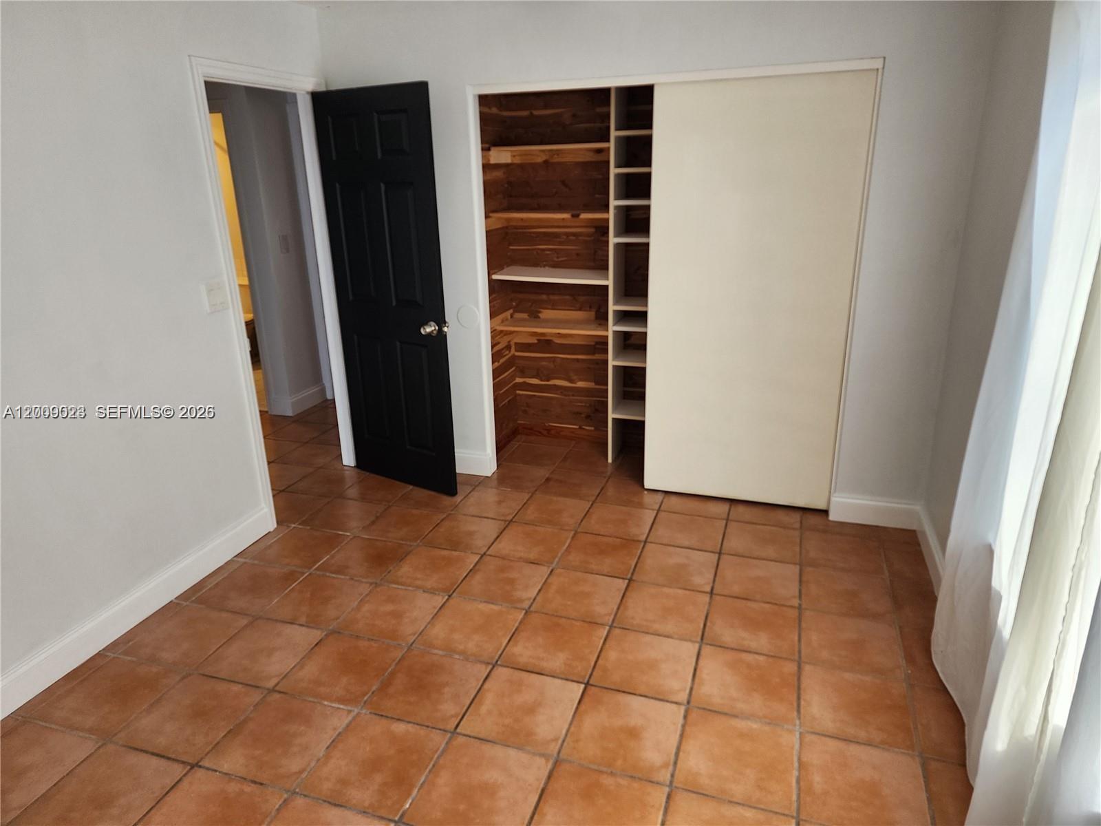 CALUSA CLUB ESTATES 5TH A - Residential