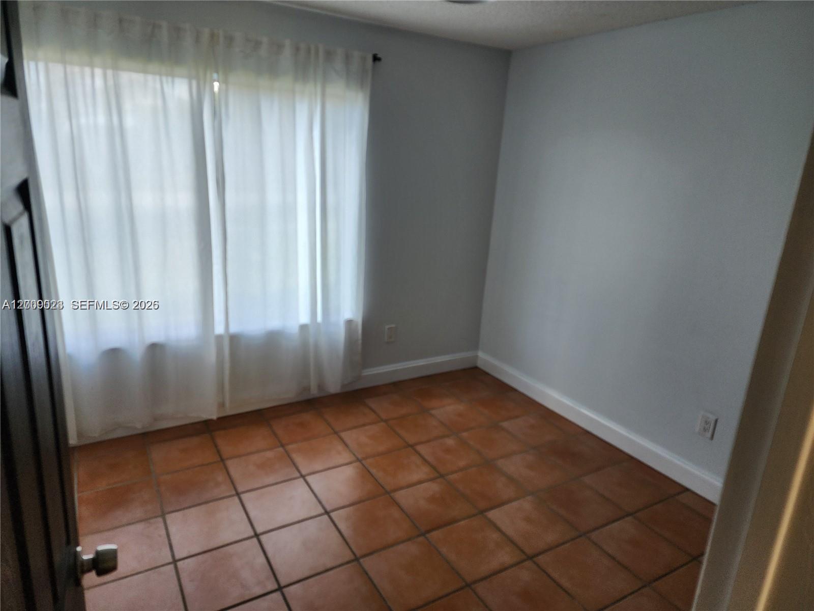 CALUSA CLUB ESTATES 5TH A - Residential