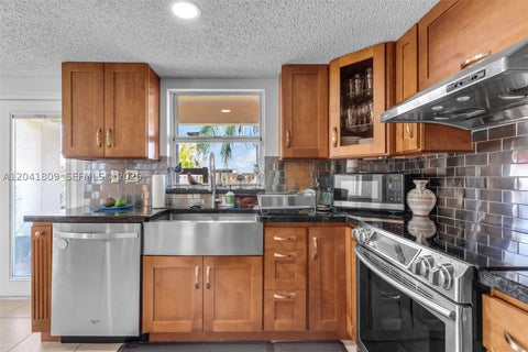 Tiny photo for 4766 SW 154th Ave, Miami, FL 33185 (MLS # A12041809)