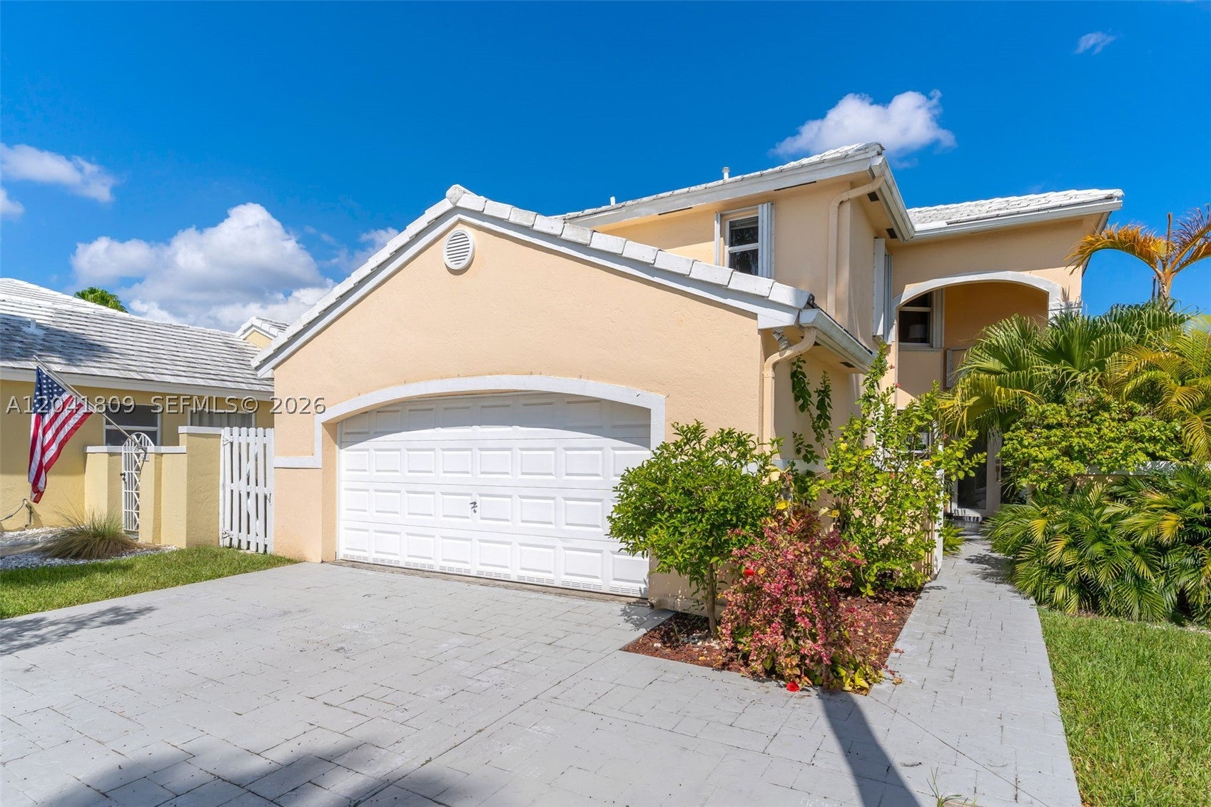View photos, virtual tours, details... 4766 SW 154th Ave