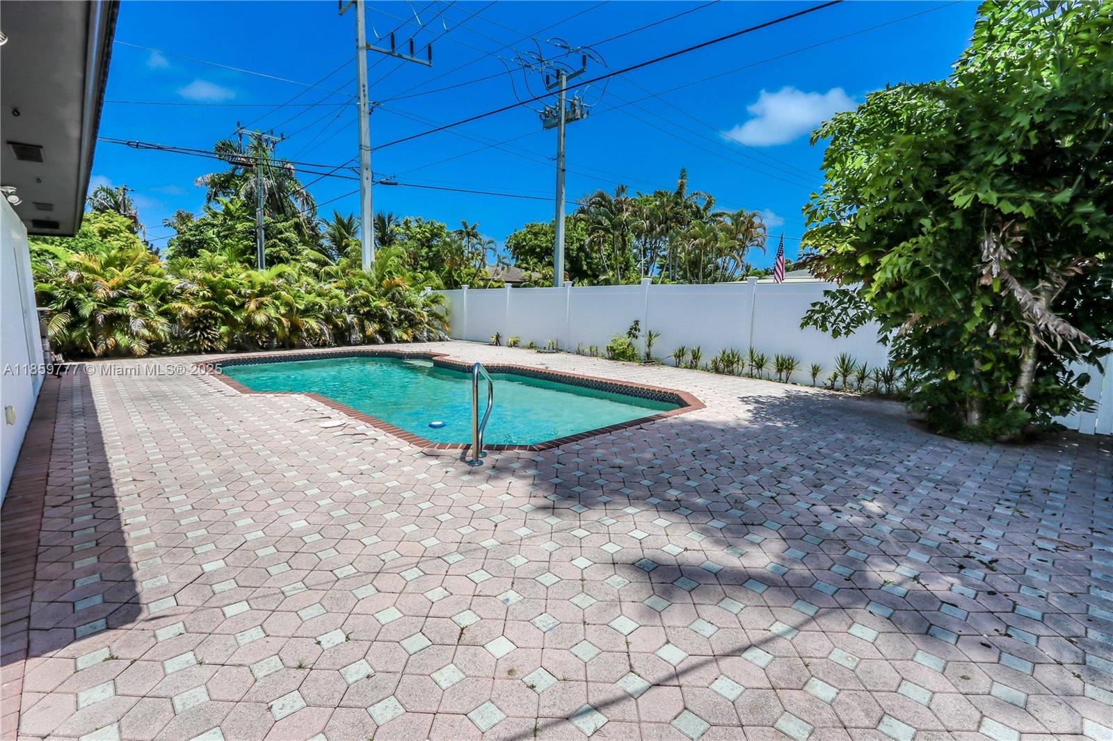 SUNSET TRAILS NO 2 - Residential