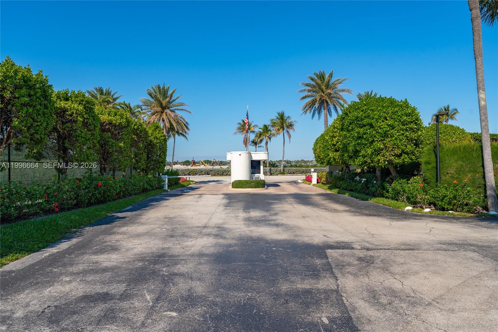 MERIDIAN OF PALM BEACH CO - Residential