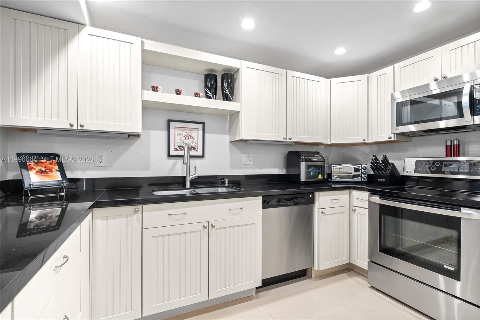 MERIDIAN OF PALM BEACH CO - Residential