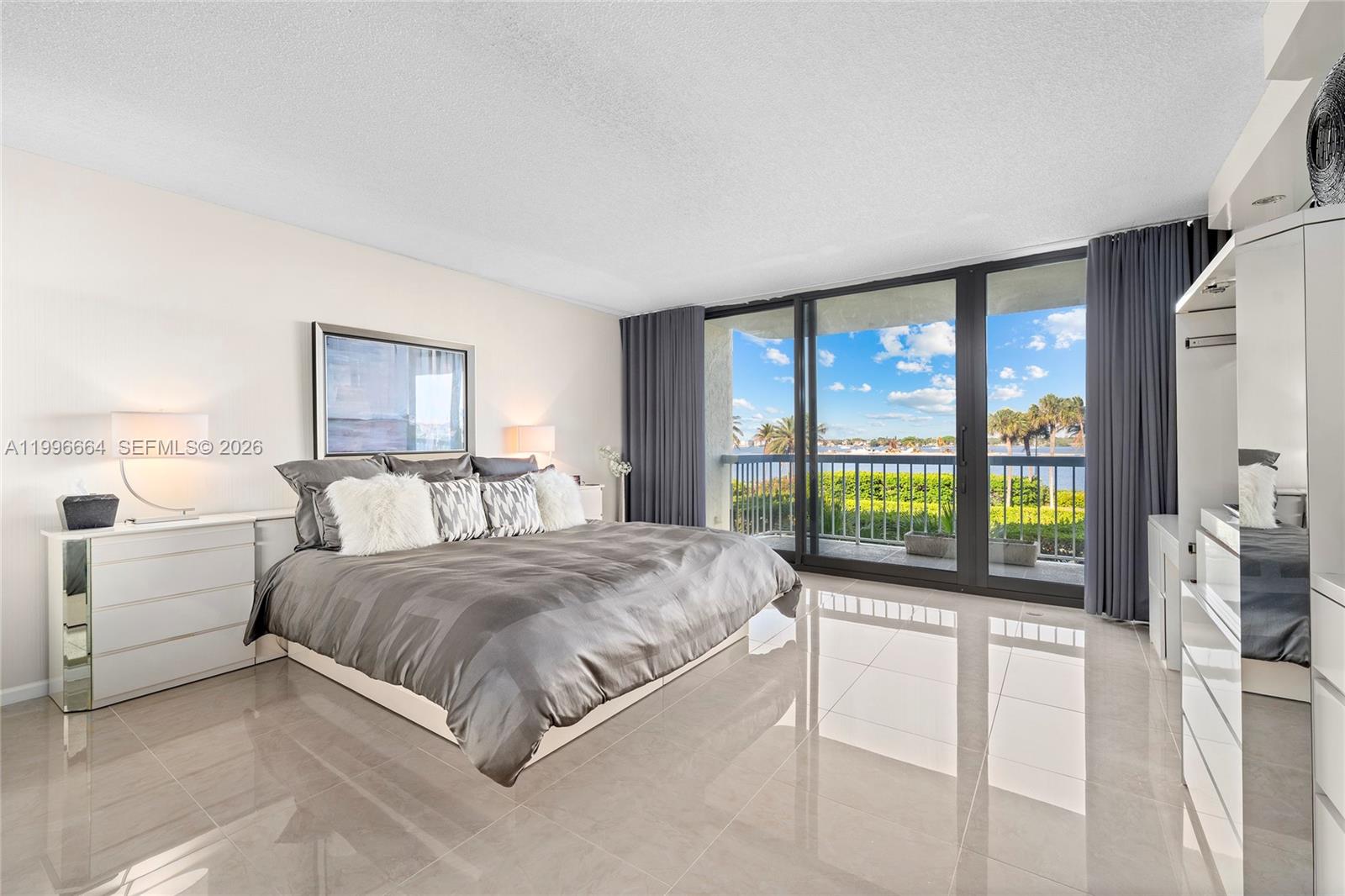 MERIDIAN OF PALM BEACH CO - Residential