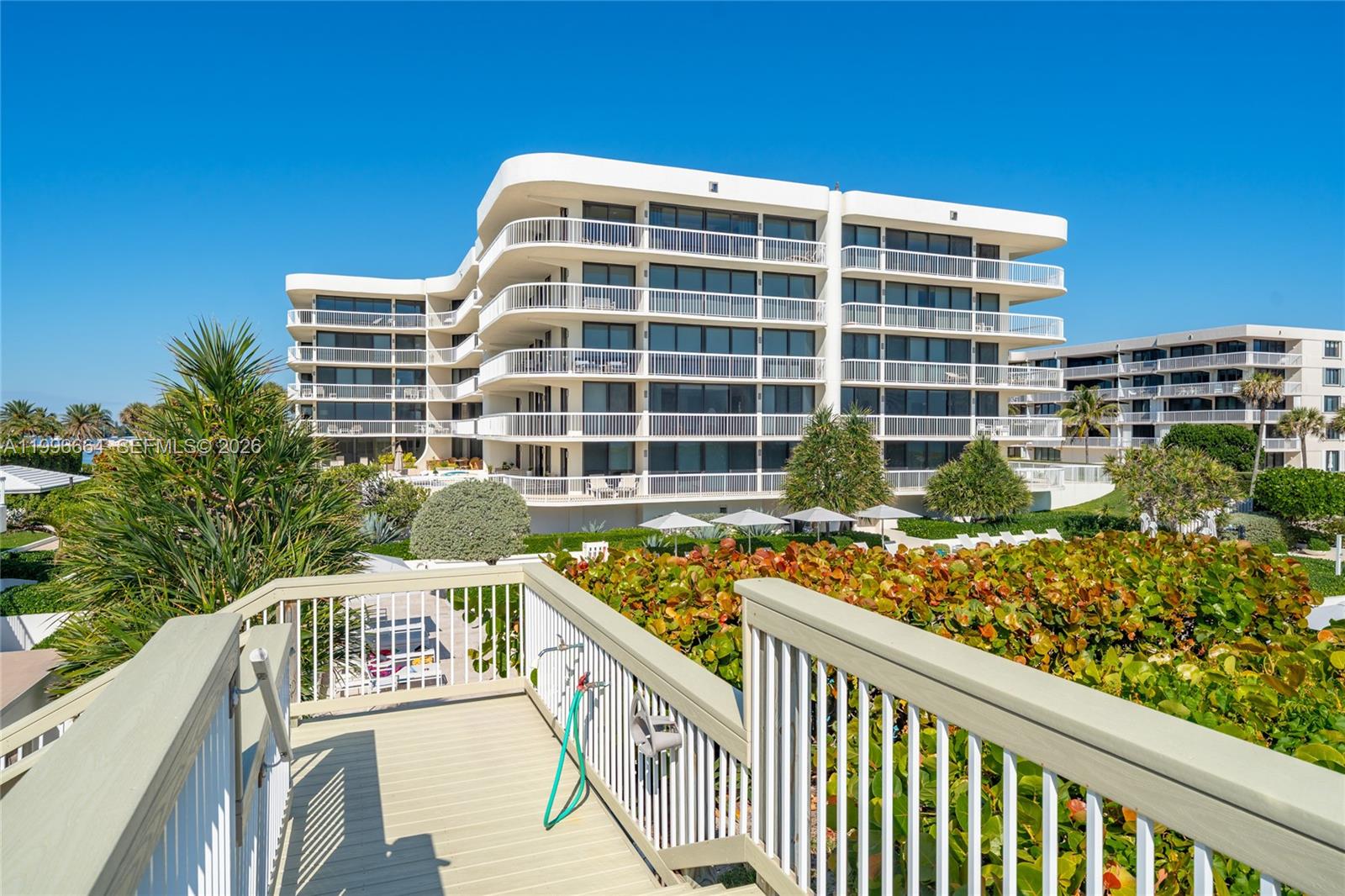 MERIDIAN OF PALM BEACH CO - Residential