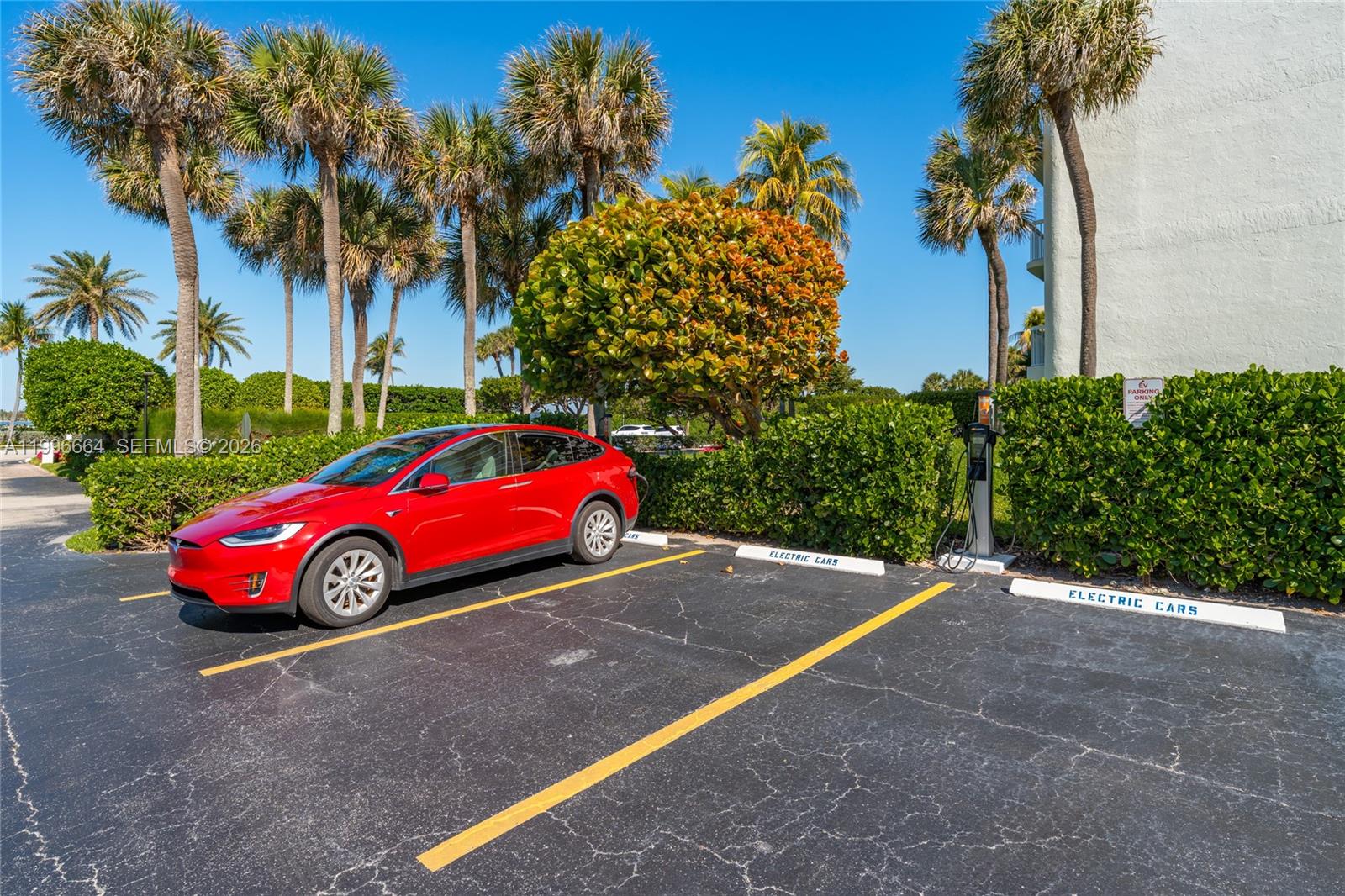 MERIDIAN OF PALM BEACH CO - Residential