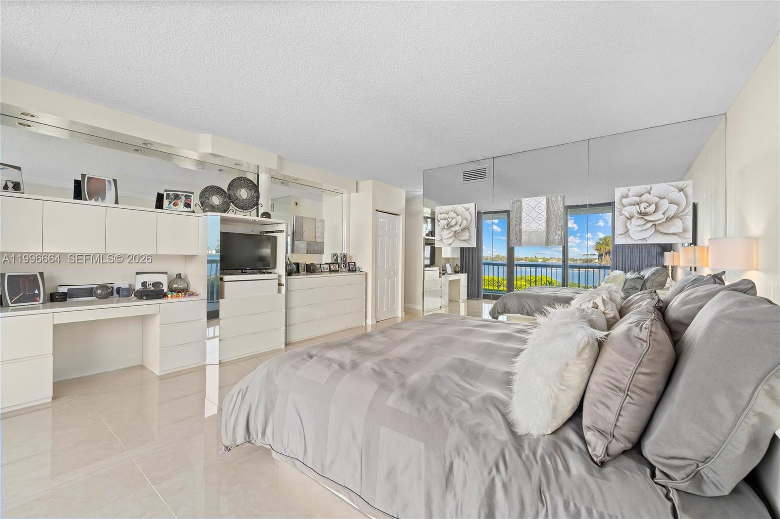 MERIDIAN OF PALM BEACH CO - Residential