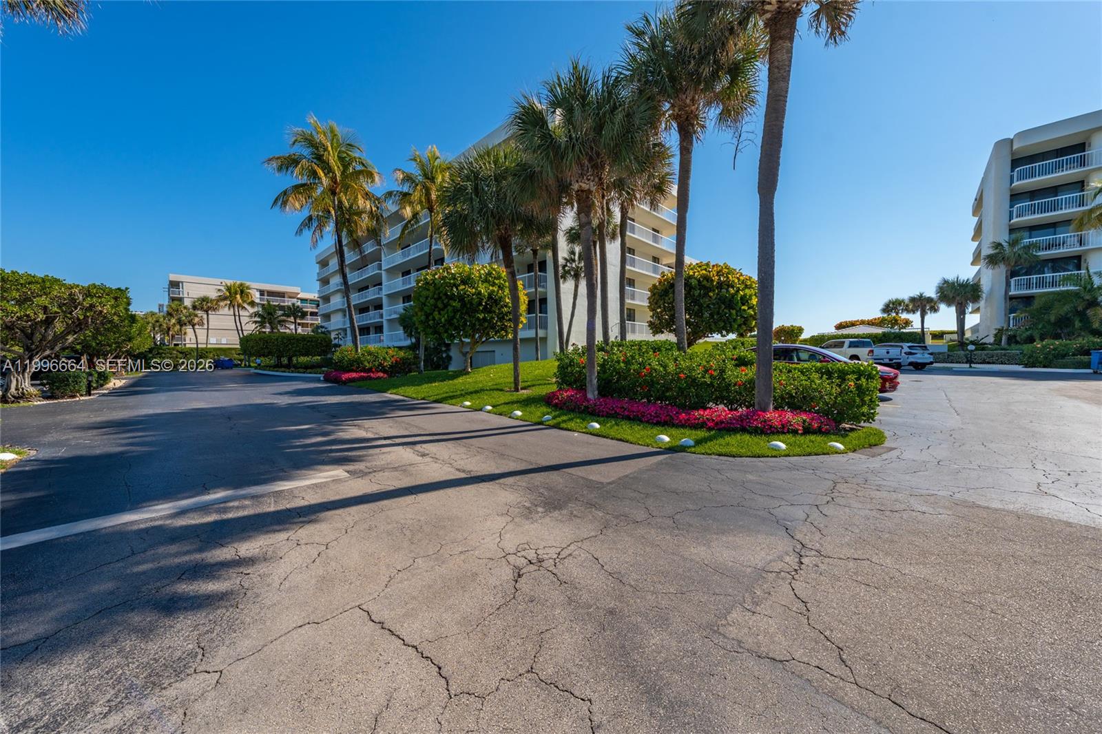 MERIDIAN OF PALM BEACH CO - Residential
