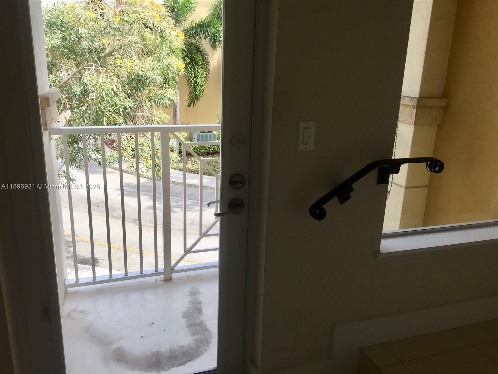 MERCO AT AVENTURA - Residential Lease