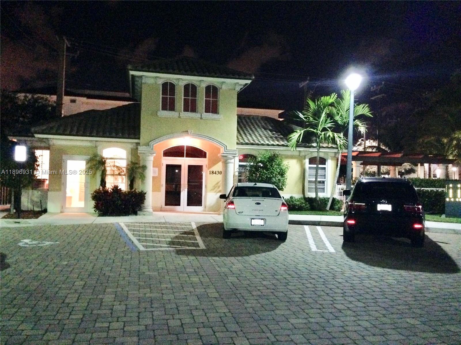 MERCO AT AVENTURA - Residential Lease