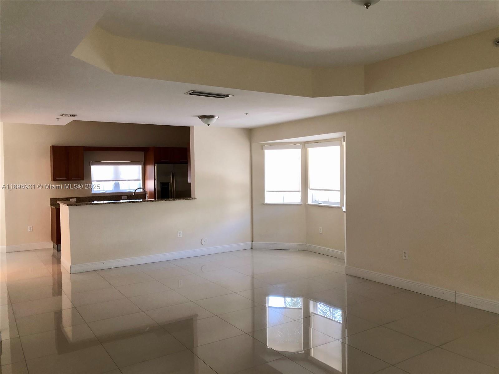 MERCO AT AVENTURA - Residential Lease