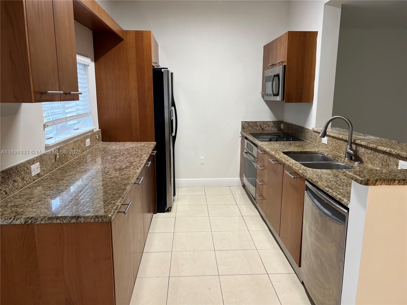 2700 NE 184th Ter 126