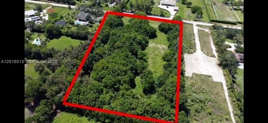 Photo of NA Luray Rd, Southwest Ranches, FL 33330 (MLS # A12016513)
