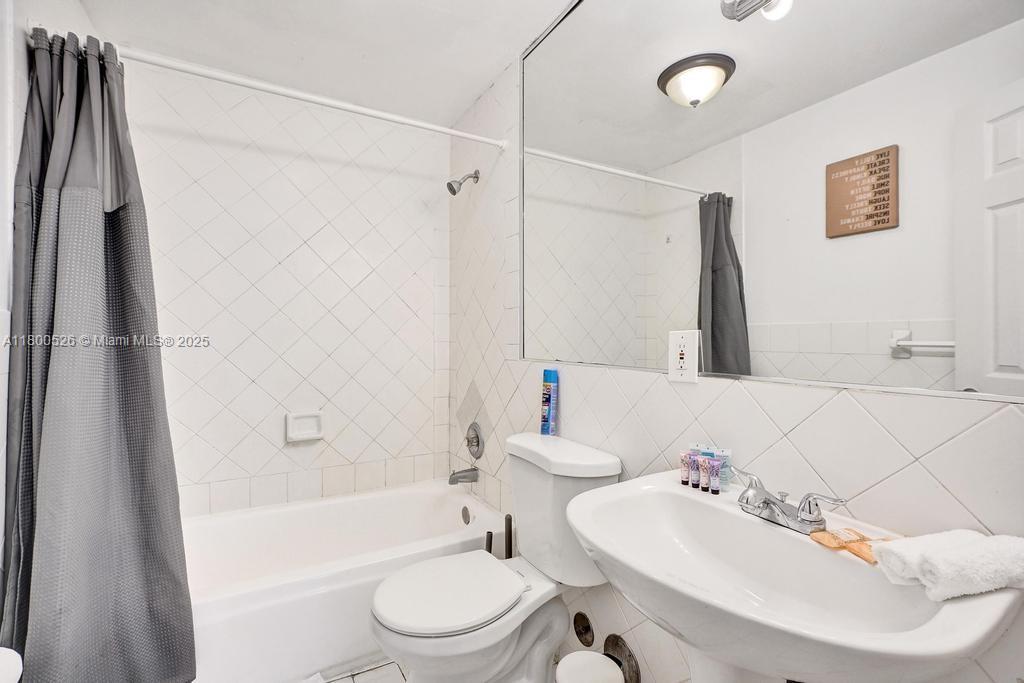 BARBIZON BEACH CLUB CONDO - Residential