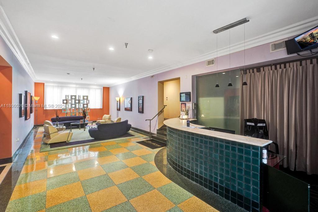530 Ocean Dr 103
