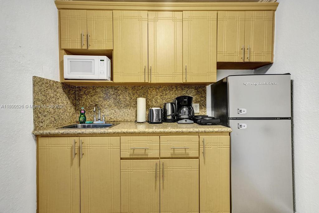 BARBIZON BEACH CLUB CONDO - Residential