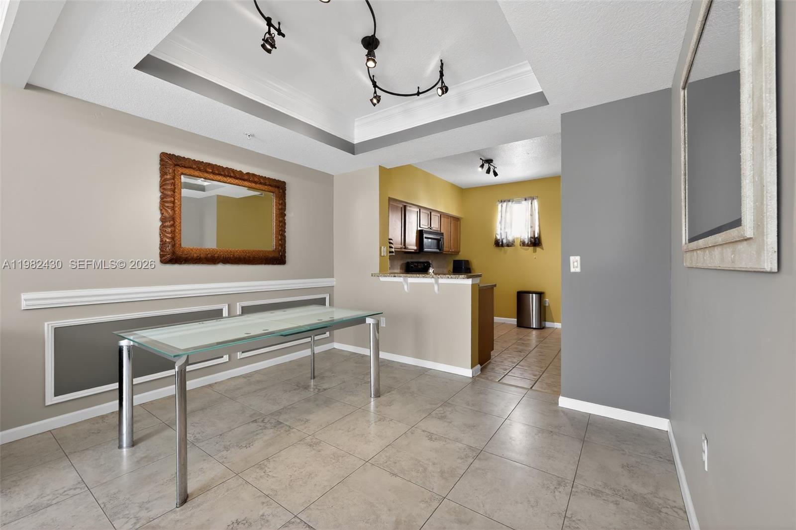 SOMERSET AT ABACOA CONDO - Residential