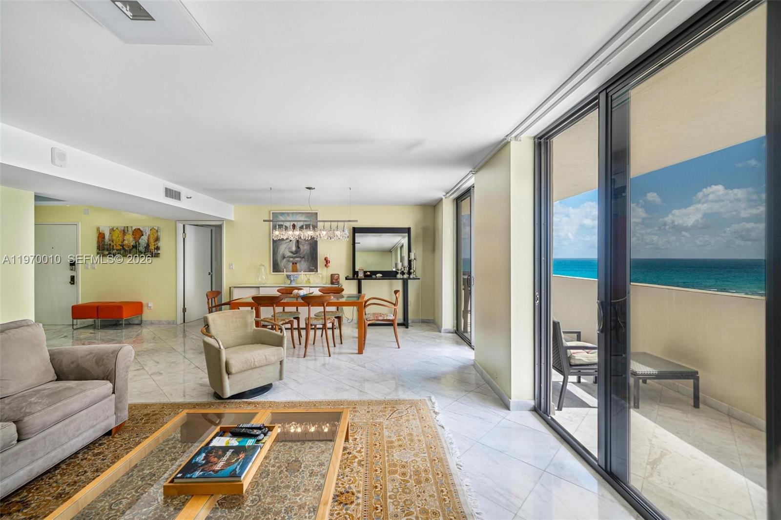 THE GEORGIAN CONDO PH1010 - Residential