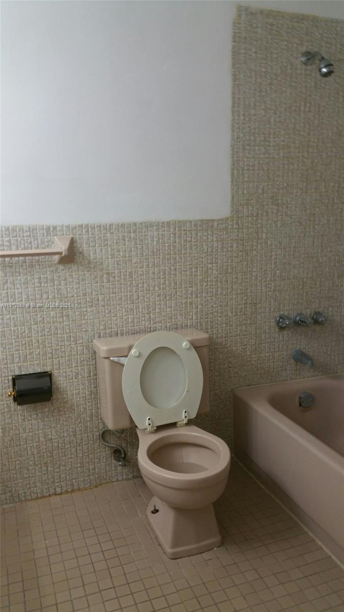 TEMPO CONDO PH I - Residential