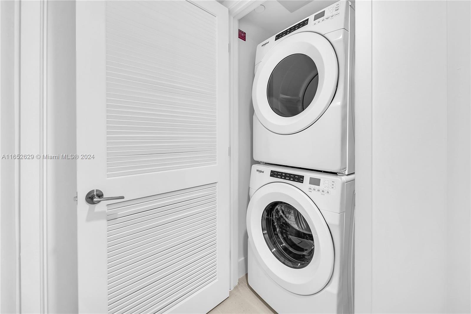 NAATIIVO CONDO - Residential