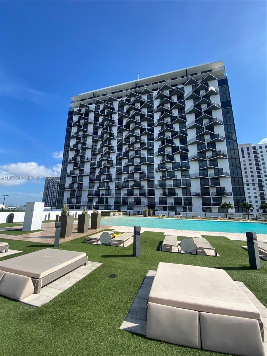 5252 PASEO CONDO - Residential