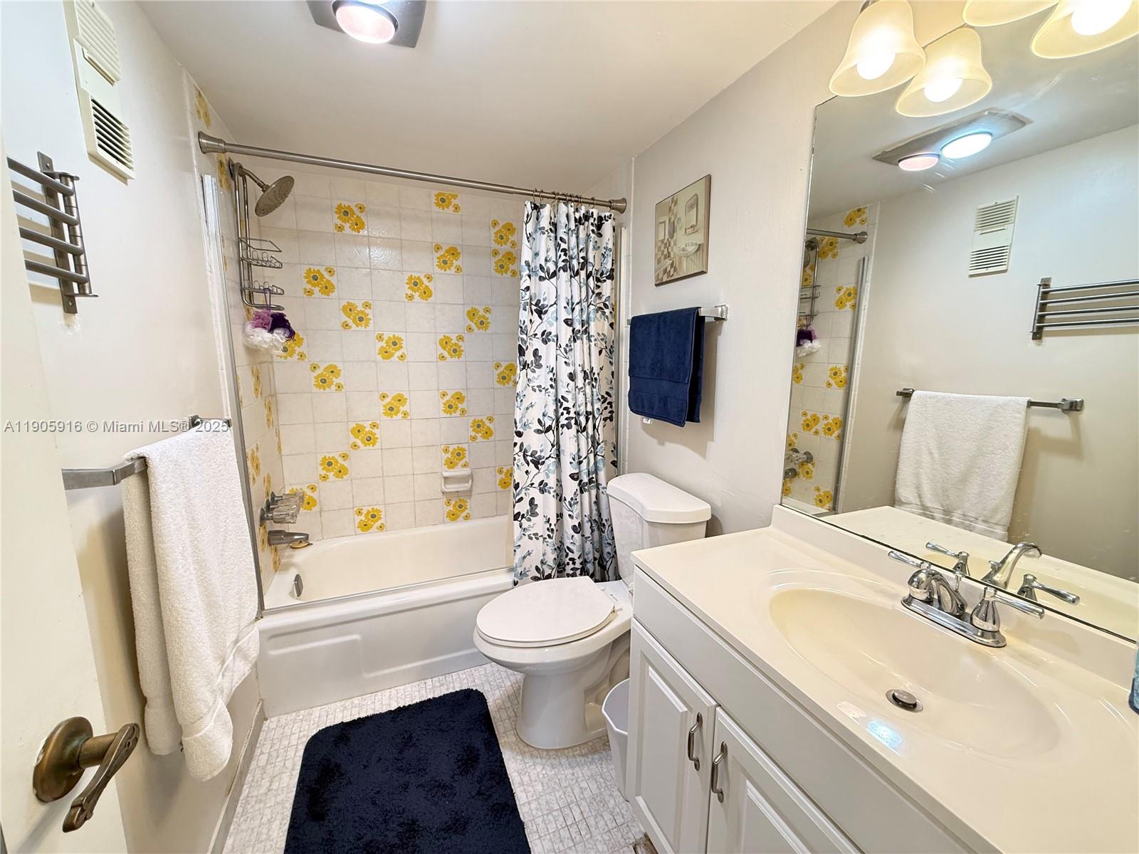 HOLLYBROOK GOLF AND - Residential Lease