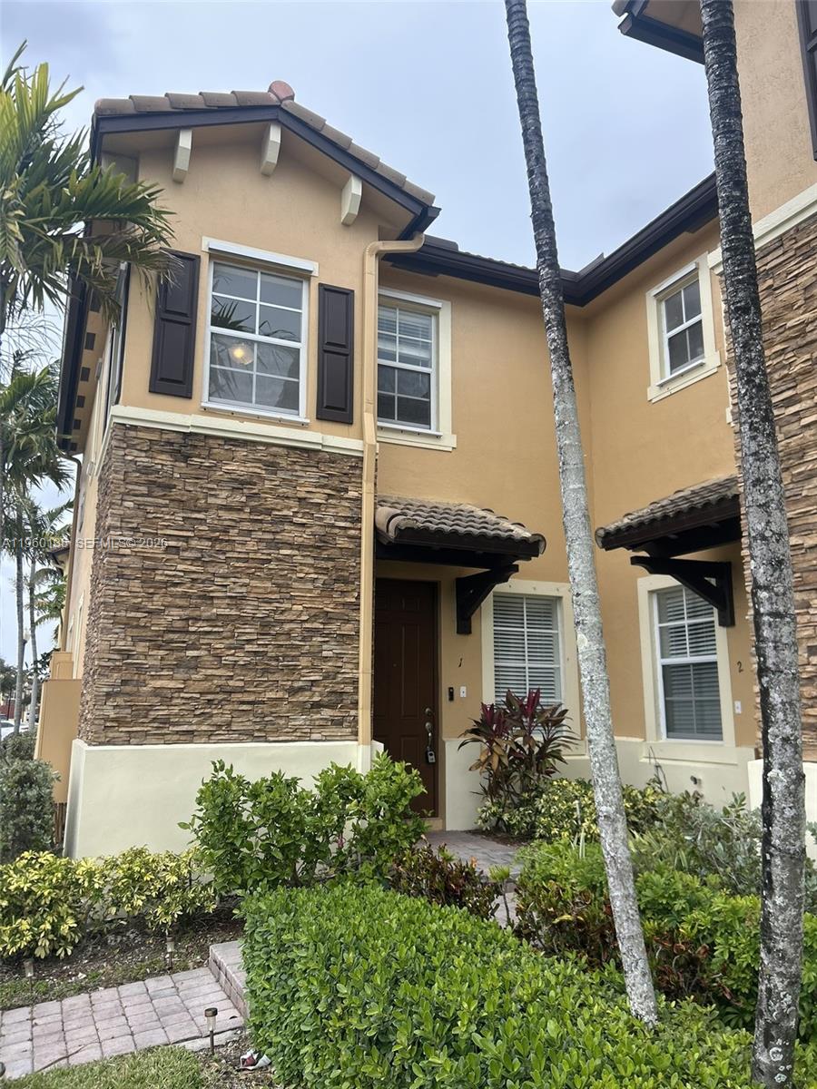 THE SHORES CONDO NO 3 - Residential Lease