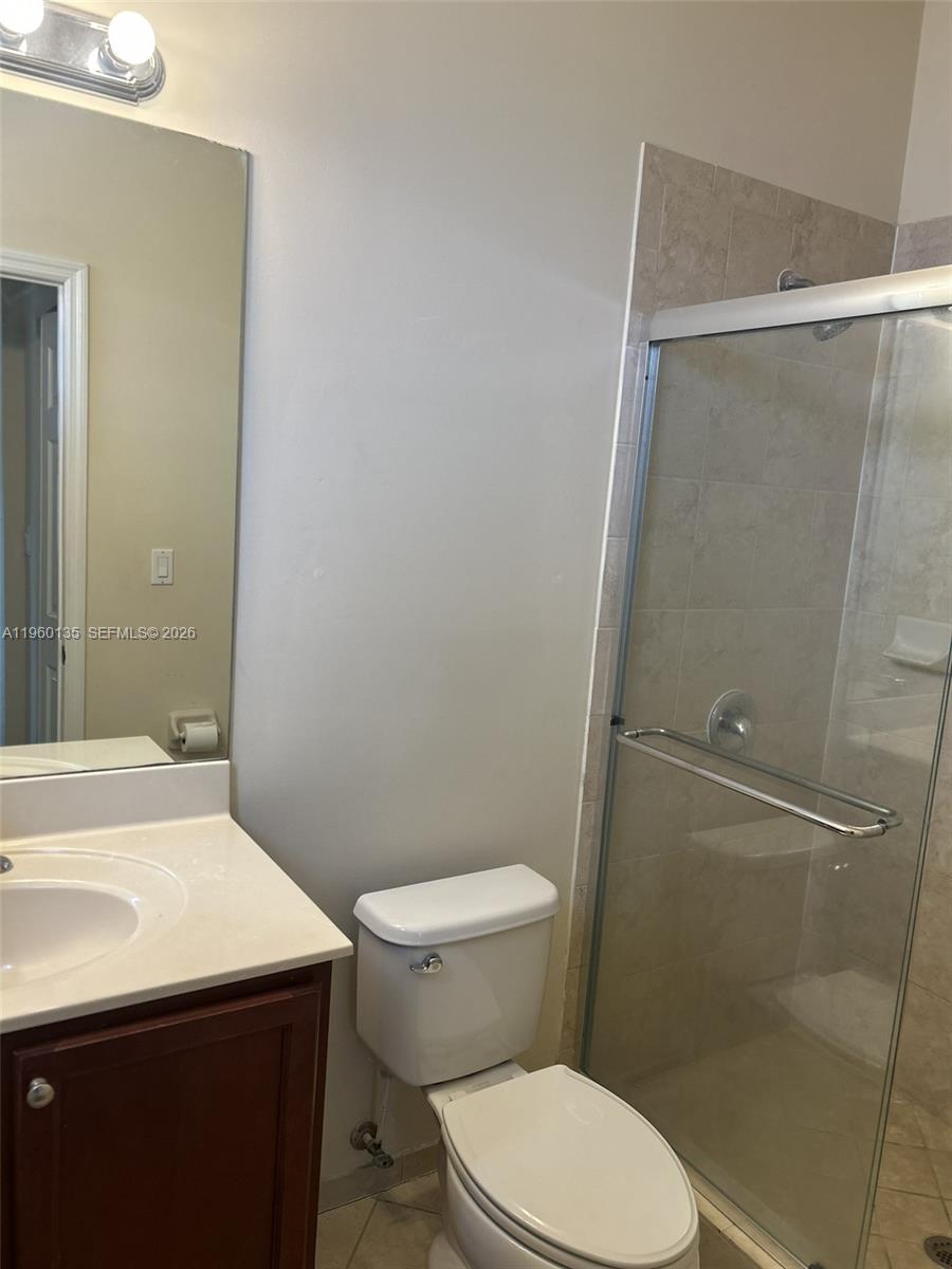 THE SHORES CONDO NO 3 - Residential Lease