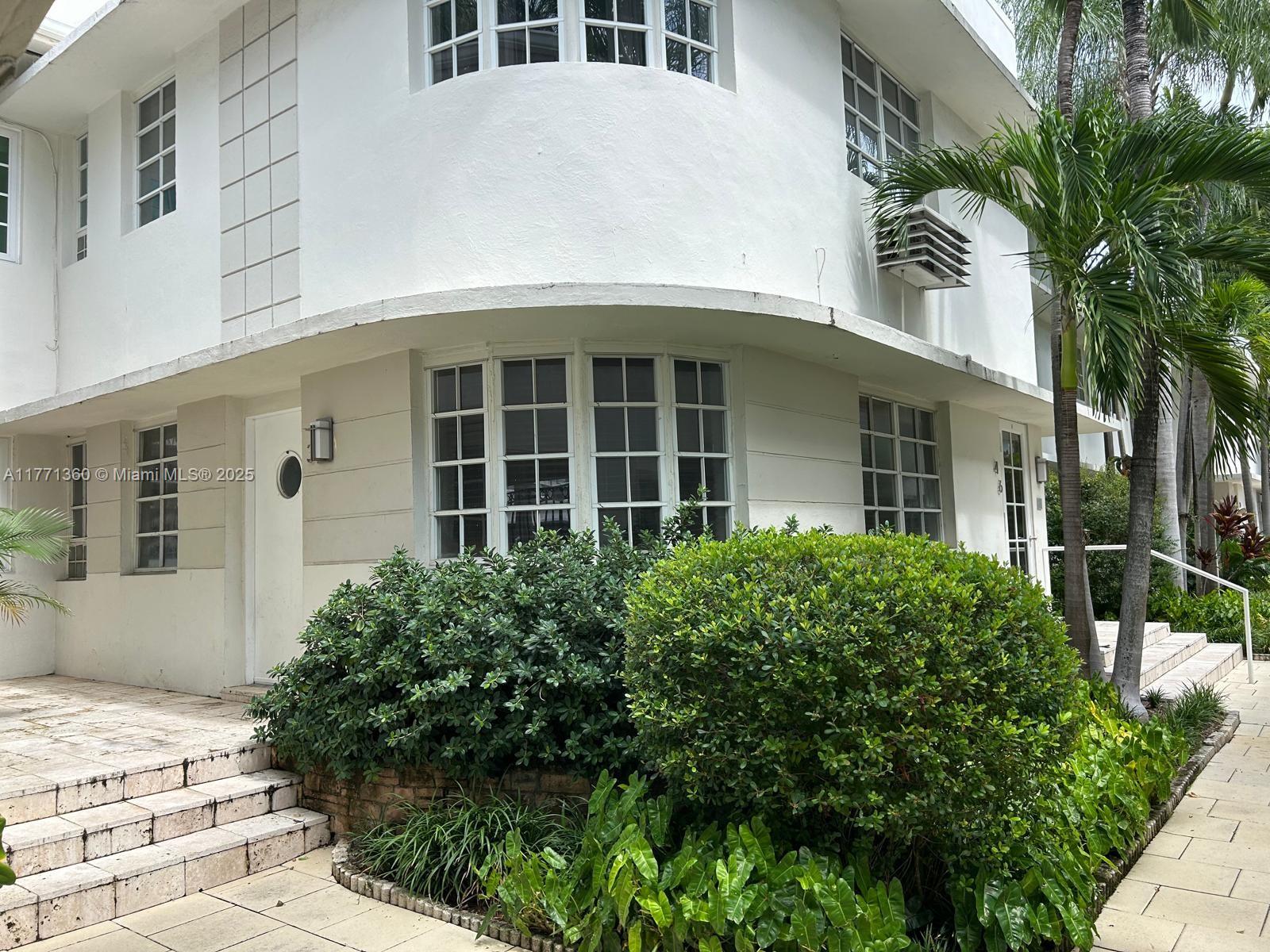Property for Sale at 1605 Lenox Ave 1605-3, Miami Beach, Miami-Dade County, Florida - Bedrooms: 1 
Bathrooms: 2  - $310,000