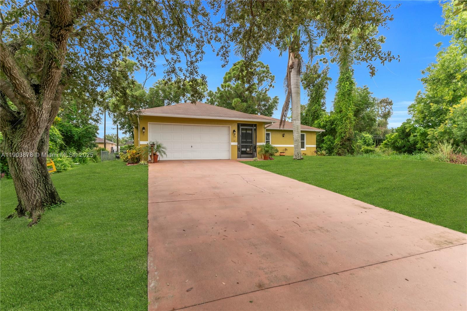 SAN CARLOS PARK - Residential