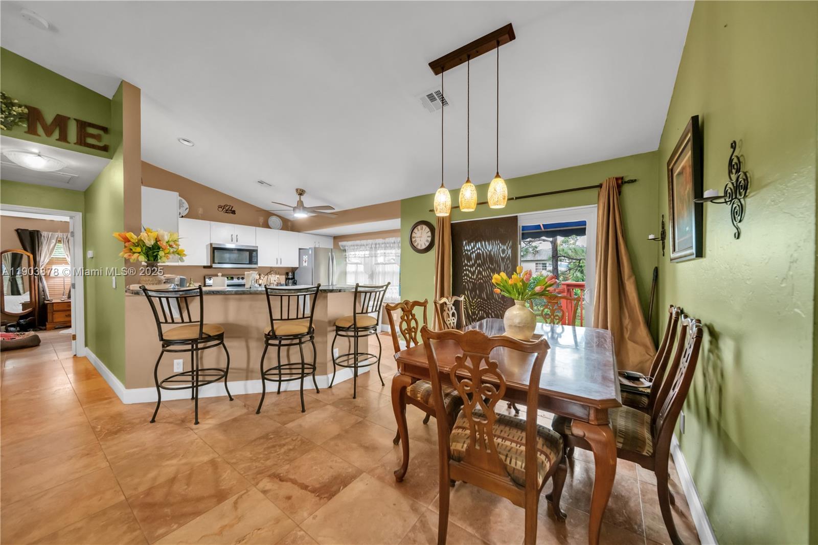 SAN CARLOS PARK - Residential