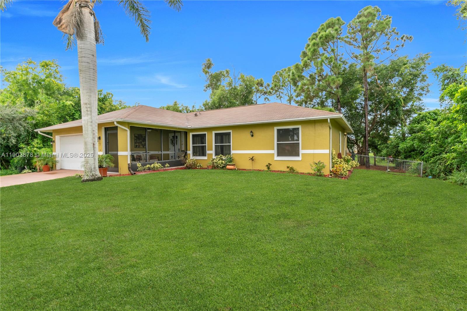 SAN CARLOS PARK - Residential