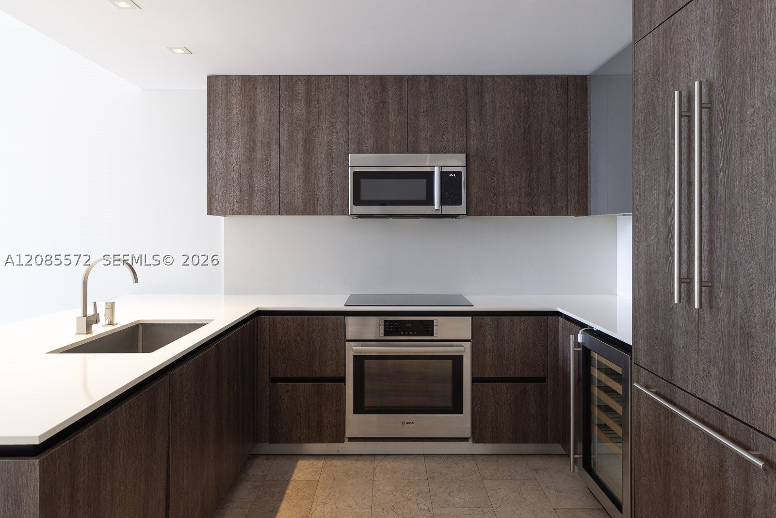 68 SE 6th St 2404