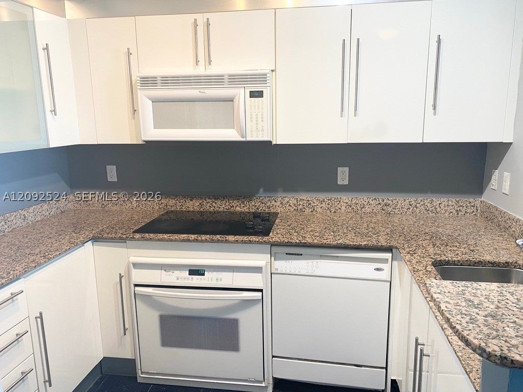 335 BISCAYNE BL 4200
