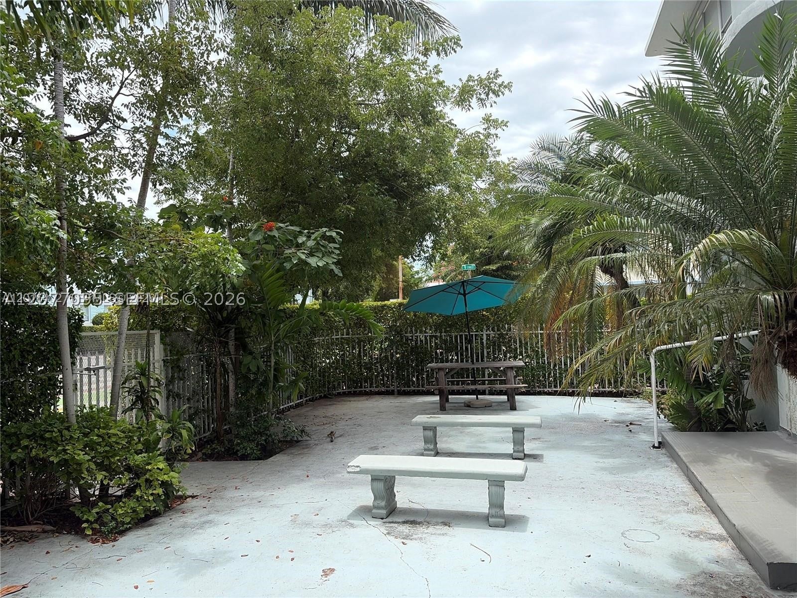 900 Jefferson Ave 2