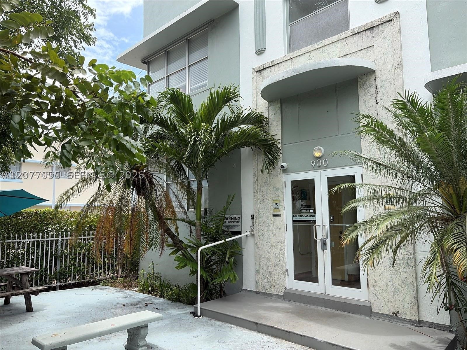 900 Jefferson Ave 2