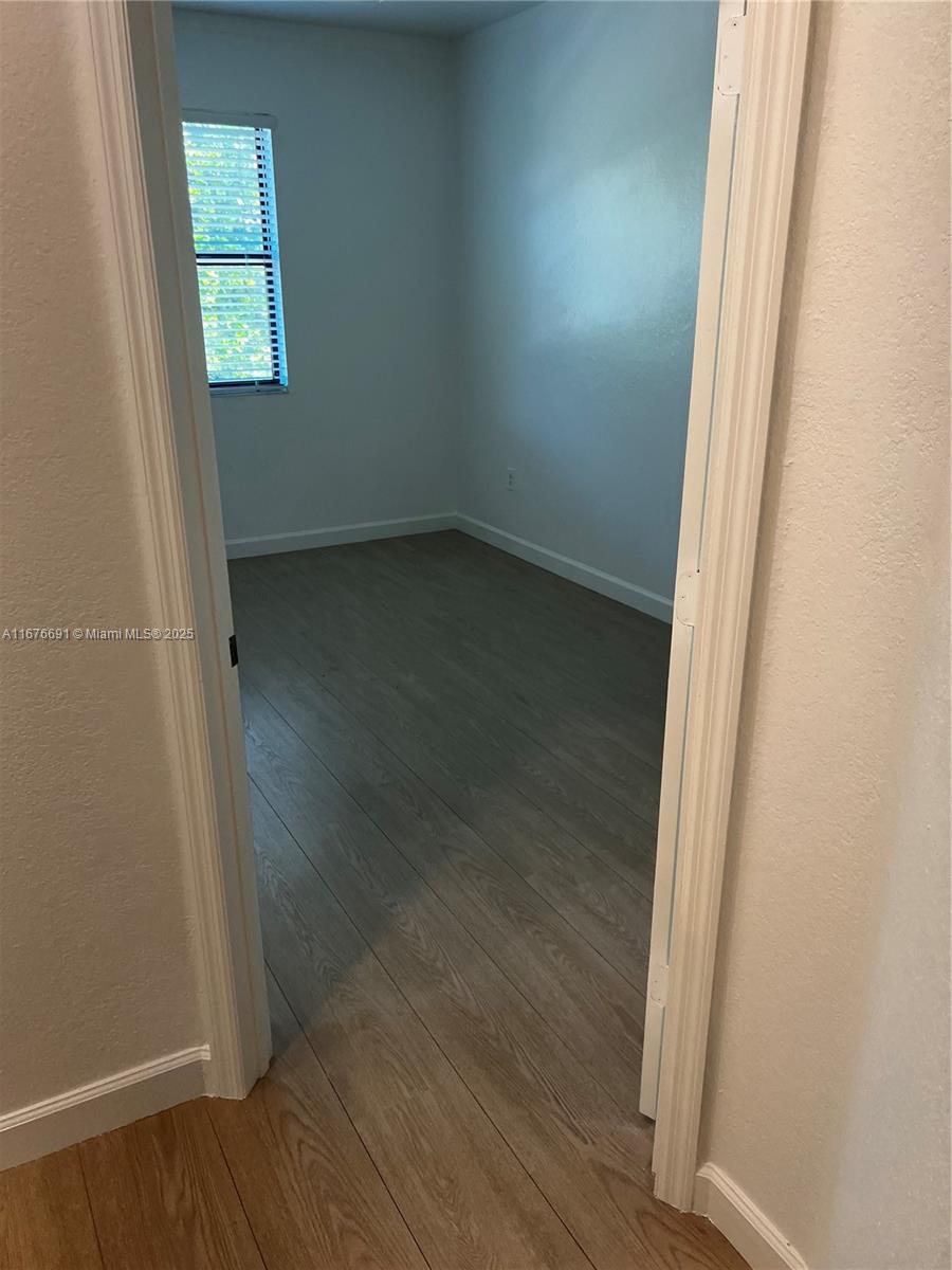 BAYWINDS OF GALAPAGOS FIR - Residential