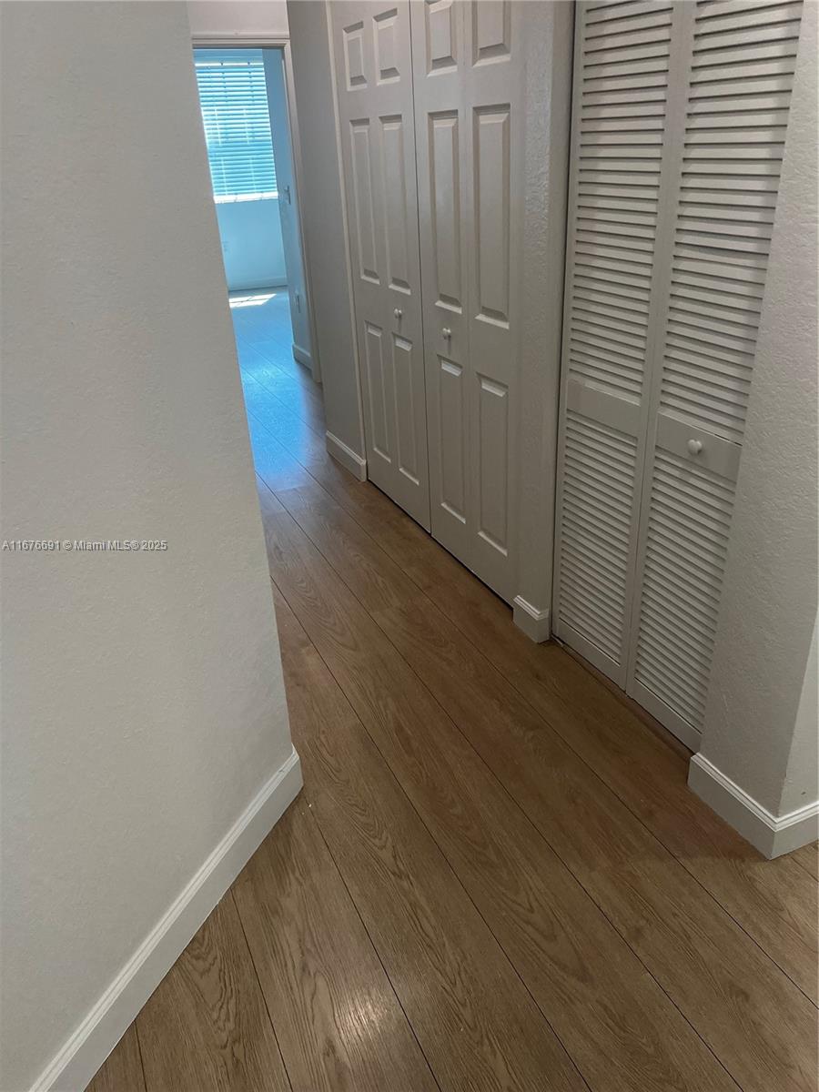 BAYWINDS OF GALAPAGOS FIR - Residential