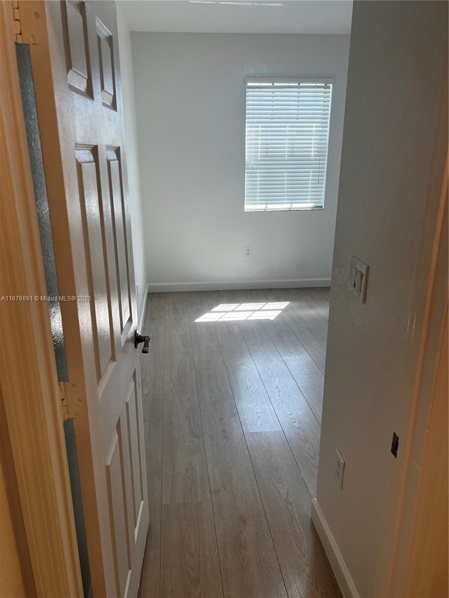 BAYWINDS OF GALAPAGOS FIR - Residential