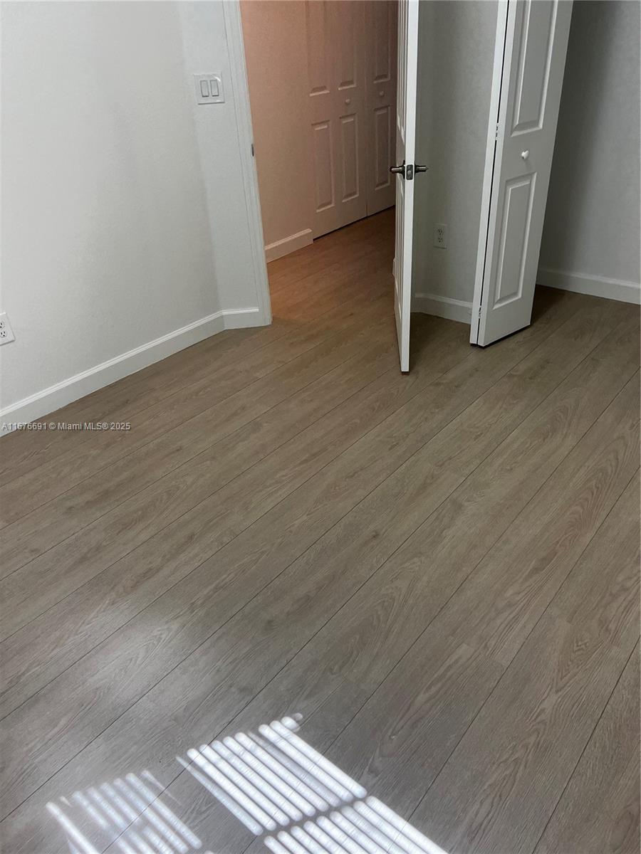 BAYWINDS OF GALAPAGOS FIR - Residential