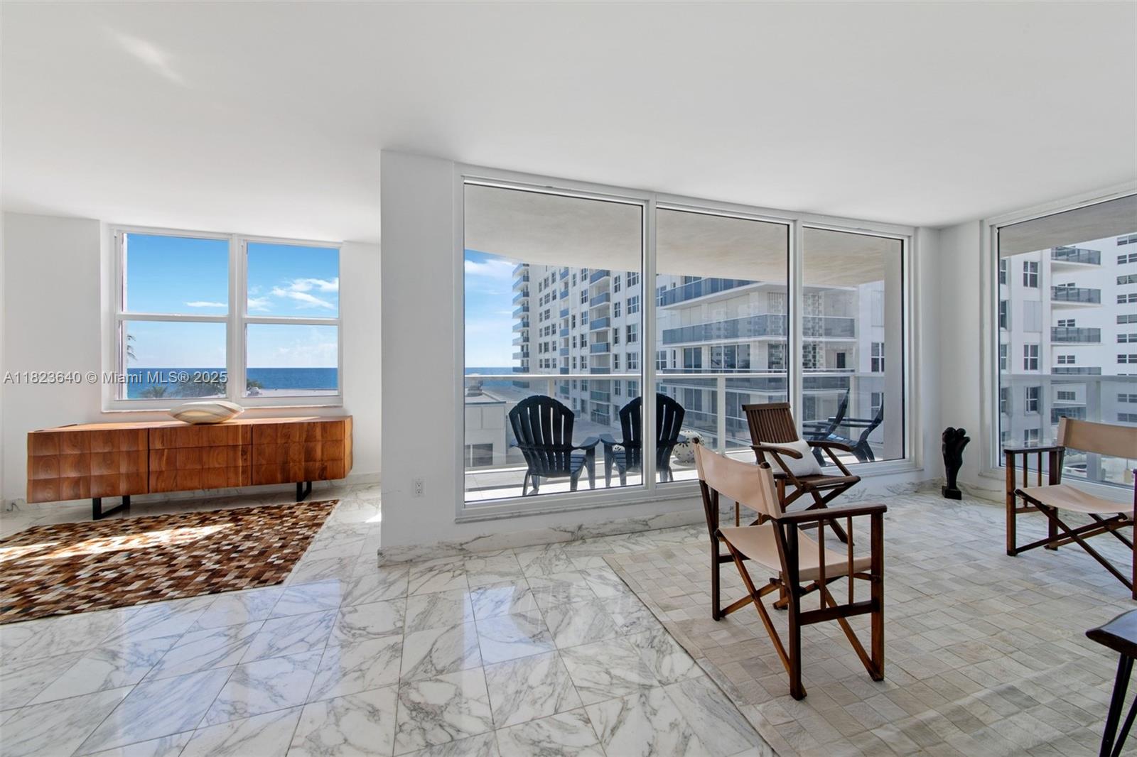 AQUARIUS CONDO - Residential